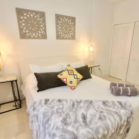 Modern 1/1, Half A Block From The Ocean Apartment Miami Beach Exterior foto