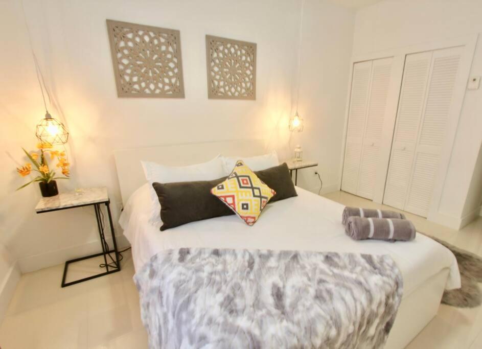 Modern 1/1, Half A Block From The Ocean Apartment Miami Beach Exterior foto